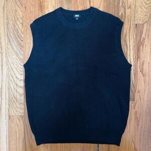 Uniqlo Men's Dark Sweater Vest